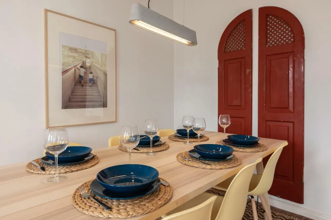 Fantastic Family Apartment In Estrela Lisboa 0*,  البرتغال