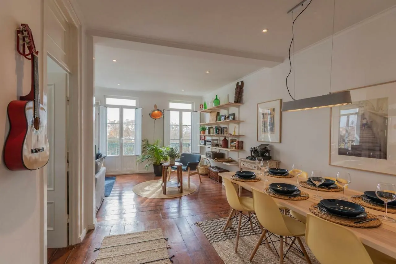 Fantastic Family Apartment In Estrela Lisboa